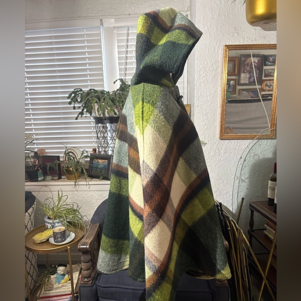 Vintage Wool Plaid Hooded Poncho Cape size O/S FIRm - Picture 4 of 16
